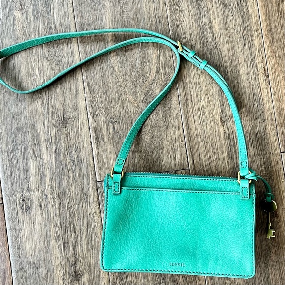 EUC Fossil Crossbody Bag - Picture 10 of 16